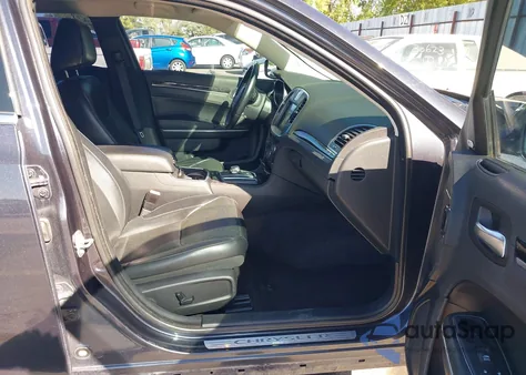 2017 Chrysler 300C Awd from USA, damaged, VIN 2C3CCAKGXHH565632